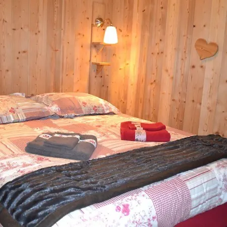 Aparthotel Et Restaurant L'adray Longefoy