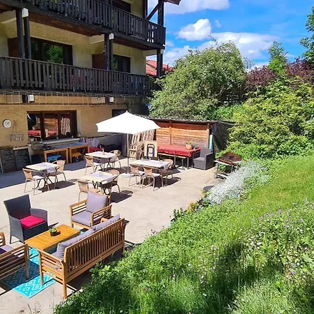 Aparthotel Et Restaurant L'adray Longefoy