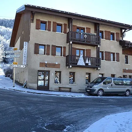 Aparthotel Et Restaurant L'adray 3*