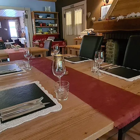Aparthotel Et Restaurant L'adray Longefoy